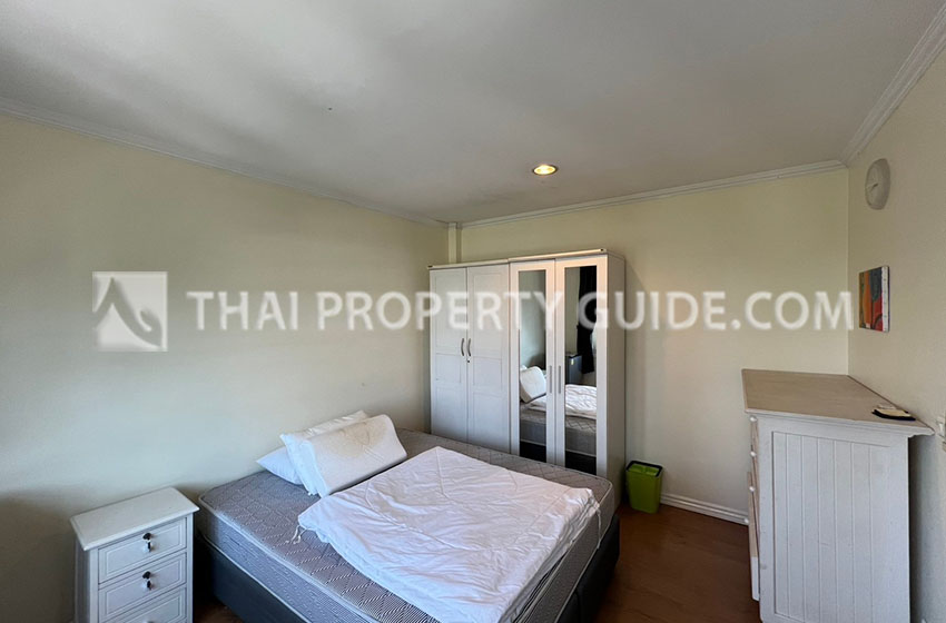 Townhouse in Sukhumvit 